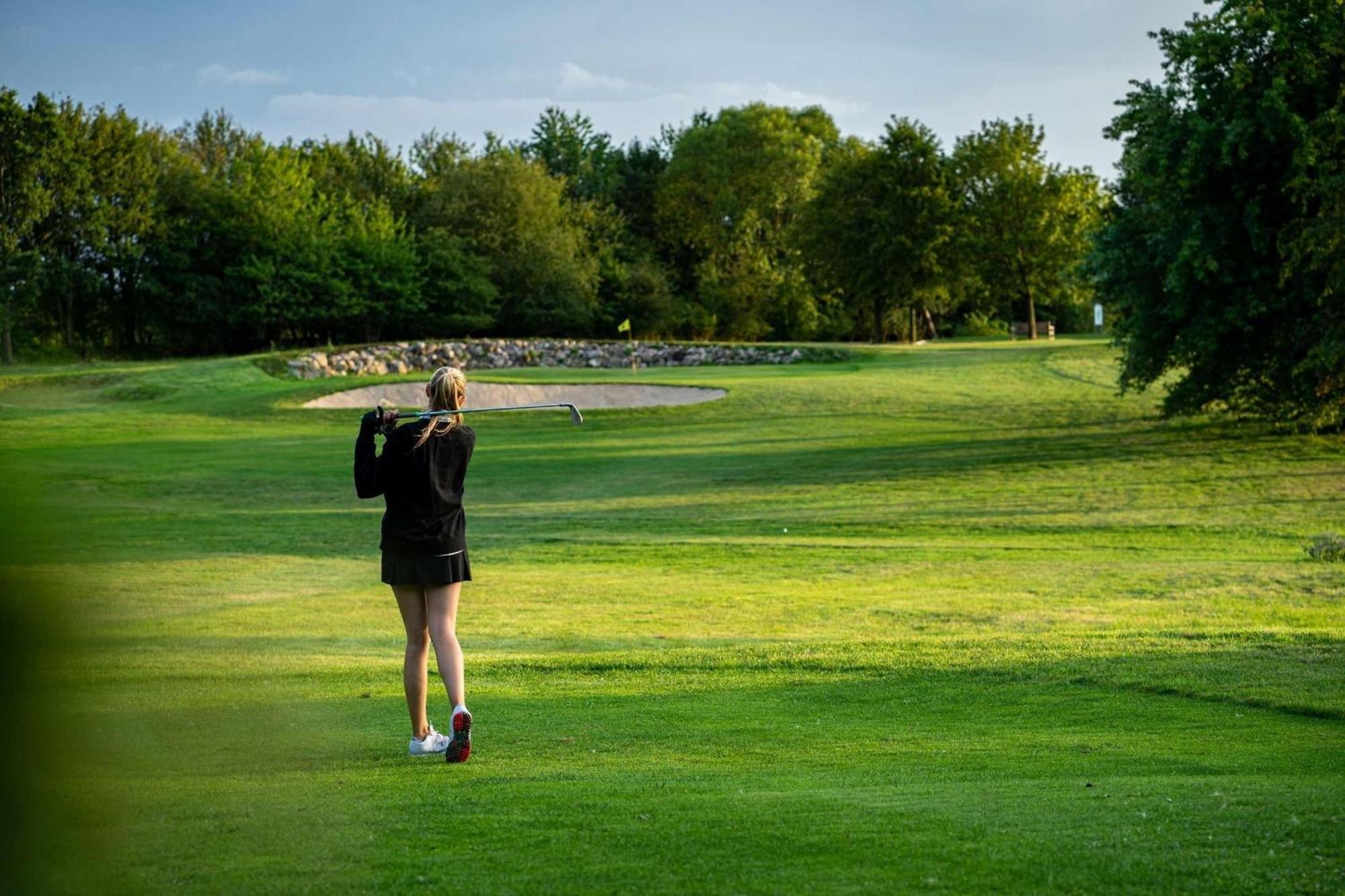 Golfplatz Ploener See Kleiner Ploener See Bosau Bagian luar foto